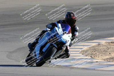 media/Jan-08-2022-SoCal Trackdays (Sat) [[1ec2777125]]/Turn 10 (2pm)/